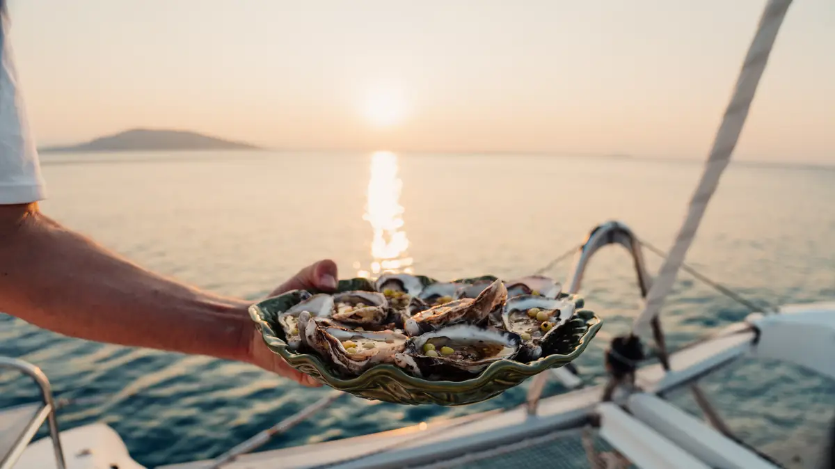 Dinner follows the day